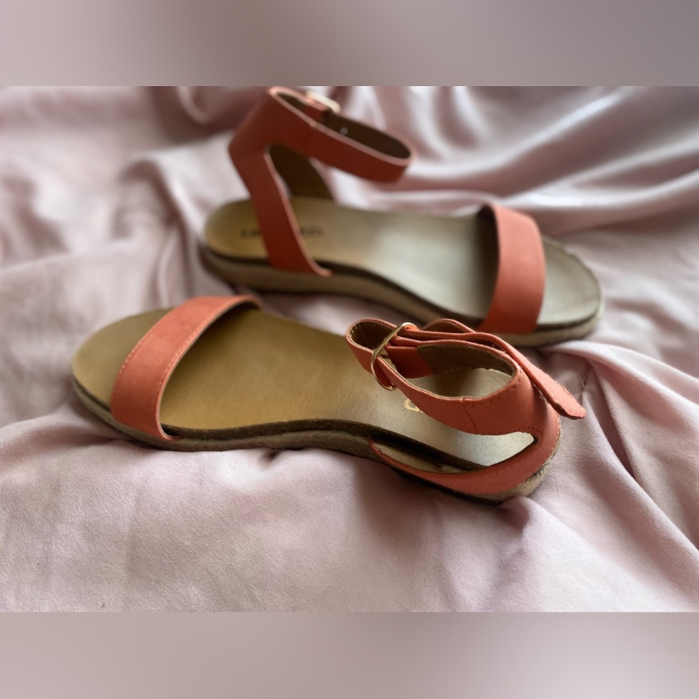 Women's Unr8ed Tacoma Flatform Sandals